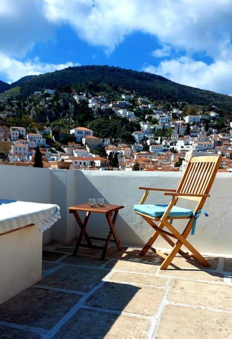 Christina'S Stone House Apartment Hydra  Eksteriør billede